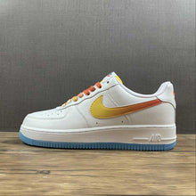 Cargar imagen en el visor de la galería, Air Force 1 07 Low White Blue Orange NJ5696-789

