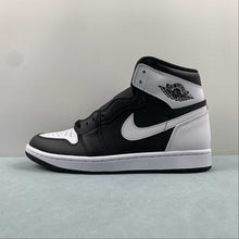 Cargar imagen en el visor de la galería, Air Jordan 1 Retro High OG Black White DZ5485-010
