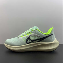 Cargar imagen en el visor de la galería, Air Zoom Pegasus 39 Light Green Fluorescent Green Metallic Green Black DH4072-301
