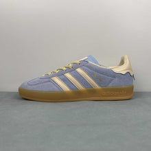 Cargar imagen en el visor de la galería, Adidas Gazelle Indoor Valentine&#39;s Day Glow Blue Crystal Sand JR8029
