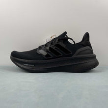 Cargar imagen en el visor de la galería, Adidas UltraBoost 5 Triple Black ID8812
