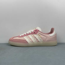 Cargar imagen en el visor de la galería, Adidas Samba OG Wonder Quartz Off White Wonder Mauve JR8830
