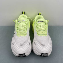Cargar imagen en el visor de la galería, Nike Zoom Vomero PLUS White fluorescent Green IM2038-038

