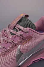 Cargar imagen en el visor de la galería, Nike Reactx Pegasus Trail 5 Pegasus Trail 5 Purple DV3865-500
