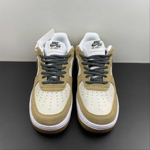 Cargar imagen en el visor de la galería, Air Force 1 07 Low Khaki Suede White Black HH9636-326
