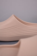Cargar imagen en el visor de la galería, Nike ReactX Rejuven8 Slide Rose Gold HV4484 601
