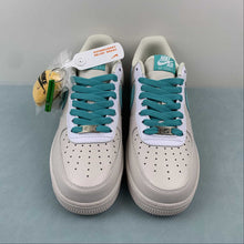 Cargar imagen en el visor de la galería, Tiffany &amp; Co. x Air Force 1 07 Low SP Friends and Family Off-White DZ1382-211
