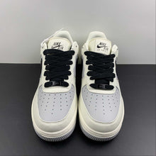Cargar imagen en el visor de la galería, Air Force 1 07 Low Light Gray Black White TQ9685-785
