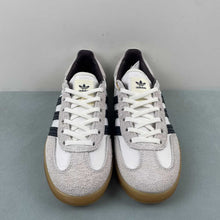 Cargar imagen en el visor de la galería, Hikari Shibata x Adidas Gazelle Indoor Core White Night Gray Cream White IH9985
