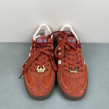 Cargar imagen en el visor de la galería, Adidas Handball Spezial CNY Red Off White Gold KJ6299

