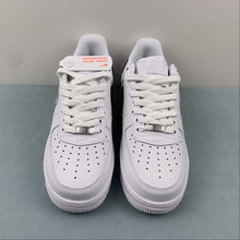 Cargar imagen en el visor de la galería, Supreme x Air Force 1 07 Low White Black Double Hook Shadow CU9225-100
