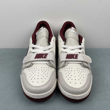 Cargar imagen en el visor de la galería, Air Jordan Legacy 312 Low Year of the Snake Burgundy Tint (2025) IB4712-161
