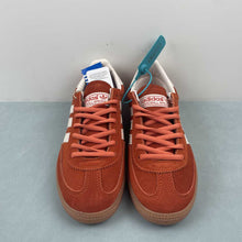 Cargar imagen en el visor de la galería, Adidas Handball Spezial Aged Red IG6191
