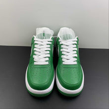 Cargar imagen en el visor de la galería, Louis Vuitton x Air Force 1 Green Embossing MS0232
