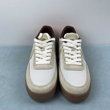 Cargar imagen en el visor de la galería, Nike Killshot 2 Sail Gum Light Brown Safety Orange Team Gold HM3730-179
