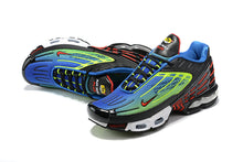 Cargar imagen en el visor de la galería, Air Max Plus 3 Catching Fire Crimson Laser Hyper Royal Black CU4710-400
