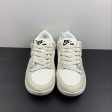 Cargar imagen en el visor de la galería, SB Dunk Low Disrupt 2 Pale Ivory White Black DH4402-101
