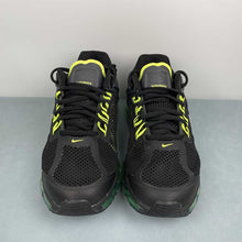 Cargar imagen en el visor de la galería, Nike Air Max 2013 Black Volt 555426-003
