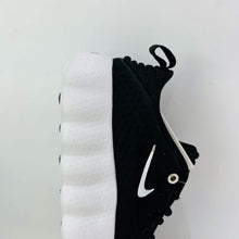 Cargar imagen en el visor de la galería, Nike Mind 002 Black and White HQ4308-002
