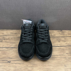 Undefeated x SB Dunk Low SP 5 On It Black DO9329-001