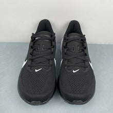 Cargar imagen en el visor de la galería, Air Zoom Pegasus 42 Black White IB1873-001
