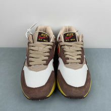 Cargar imagen en el visor de la galería, Air Max 1 Low Poly Big Head Origins Light Chocolate HV5776-200
