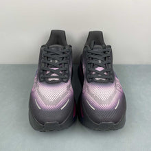 Cargar imagen en el visor de la galería, Nike Vomero Premium Differentiated Black Grey FN8453-029
