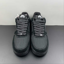 Cargar imagen en el visor de la galería, Air Force 1 07 Low x Venom Black White BS5085-204
