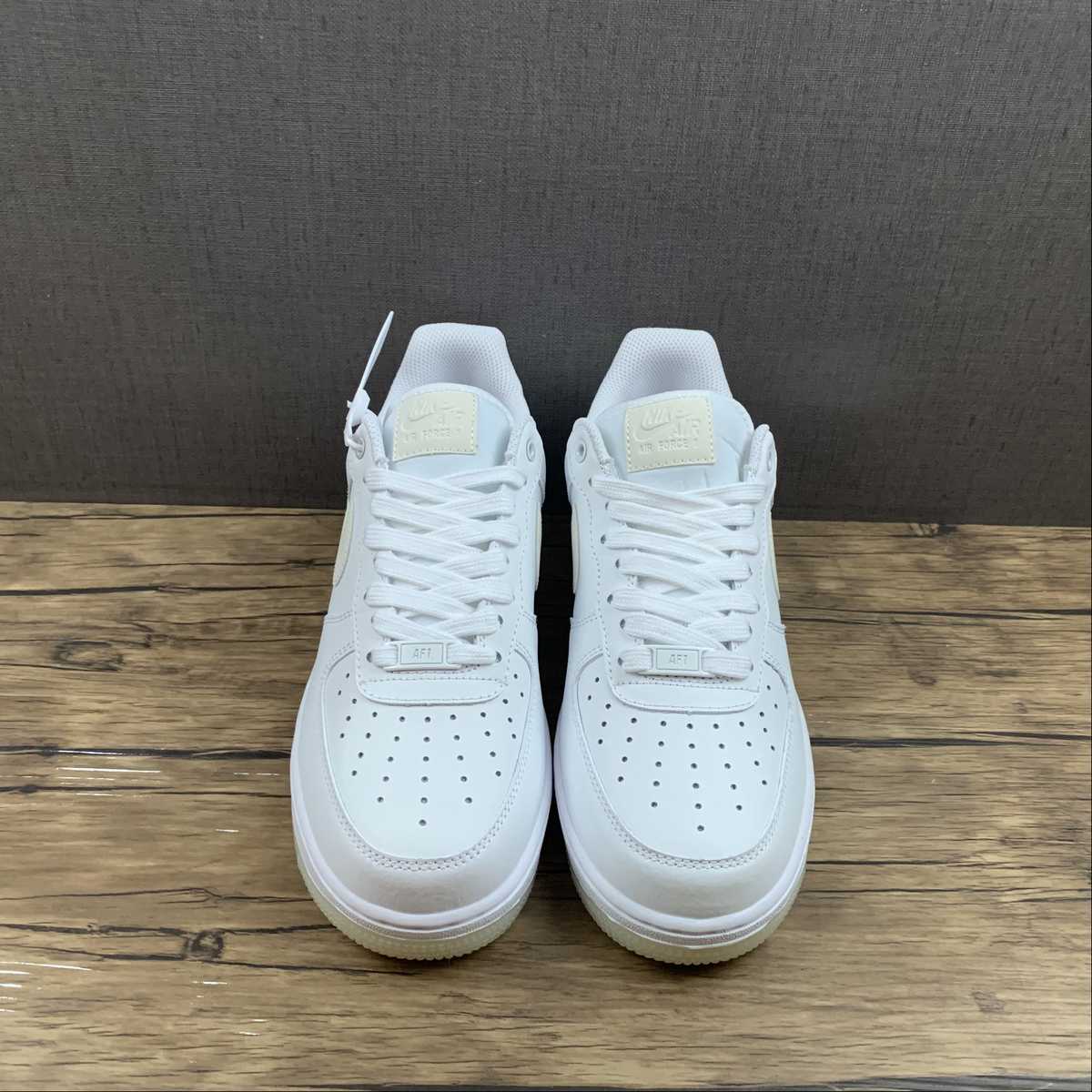 Air Force 1 07 Low Essential White Sole Glow in the Dark AO2132 101 ...