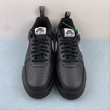 Cargar imagen en el visor de la galería, Air Force 1 07 Low LV8 Black Metallic Silver DX8967-001

