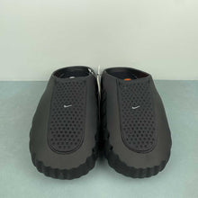 Cargar imagen en el visor de la galería, Nike Mind 001 Slide Black Chrome HQ4307-001
