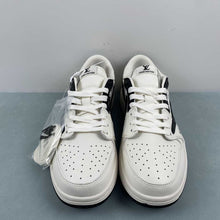 Cargar imagen en el visor de la galería, Fragment Design x Travis Scott x Air Jordan 1 Low OG SP LV White Black Black LX1988-600

