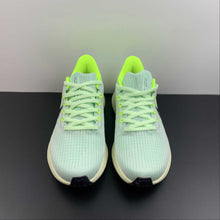 Cargar imagen en el visor de la galería, Air Zoom Pegasus 39 Light Green Fluorescent Green Metallic Green Black DH4072-301
