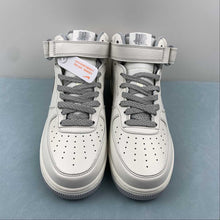 Cargar imagen en el visor de la galería, Air Force 1 07 Mid White Dark Grey AO6617-306
