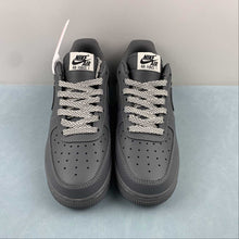 Cargar imagen en el visor de la galería, Air Force 1 07 Low Dark Wolf Grey DZ6767-108
