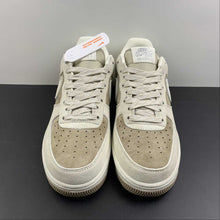 Cargar imagen en el visor de la galería, Akira x Air Force 1 07 Low Khaki Cream White DQ3966-183
