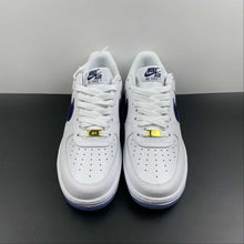 Cargar imagen en el visor de la galería, Air Force 1 07 Low White Midnight Blue Metallic Gold CO3363-366

