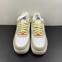 Cargar imagen en el visor de la galería, Air Force 1 07 Low Rattan Coconut Milk-White-Team Orange DZ2171-211

