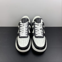 Cargar imagen en el visor de la galería, Louis Vuitton Trainer Snaker x Air Force 1 Black White LK0236
