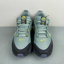 Cargar imagen en el visor de la galería, Nike Zoom Vomero 18 GTX Seaweed Cannon Volt Barely Volt HQ7001-300
