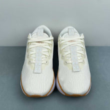 Cargar imagen en el visor de la galería, Nike Motiva Sail White Copper Moon DV1238-107
