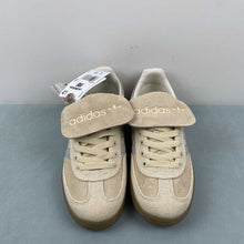 Cargar imagen en el visor de la galería, Adidas Handball Spezial Light Brown Grey Gum4  IH7298
