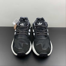 Cargar imagen en el visor de la galería, Adidas Day Jogger Boost Core Black Cloud White FX6169
