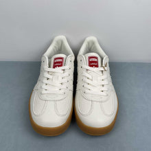 Cargar imagen en el visor de la galería, Adidas Gazelle x Supreme White White Red Gum SC9207-723
