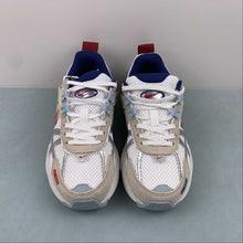 Cargar imagen en el visor de la galería, Nike V2k Run Metallic Silver Gym Red HF5724-061
