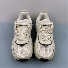 Cargar imagen en el visor de la galería, Nike V2k Run Summit White Black Black FD0736-101
