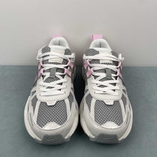 Cargar imagen en el visor de la galería, Nike V2k Run Pink Foam HQ4046-001
