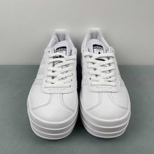 Cargar imagen en el visor de la galería, Adidas Gazelle Bold Triple White IE5130
