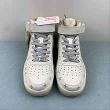 Cargar imagen en el visor de la galería, Air Force 1 07 Mid LV Gray Yellow White DV9988-600
