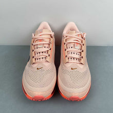 Cargar imagen en el visor de la galería, Pegasus Premium Washed Coral Hyper Orange Crimson Tint Gridiron II6308-600
